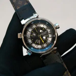 Pre-owned Louis Vuitton TAMBOUR VVV SPIN TIME GMT 44mm White Gold  Q10C60