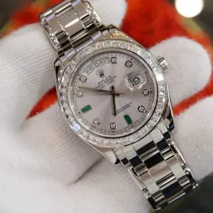 Pre-Owned Rolex Day Date Masterpiece Pearlmaster Platinum 39mm Silver- 6&9 Green Emerald Diamond Dial 18956BR