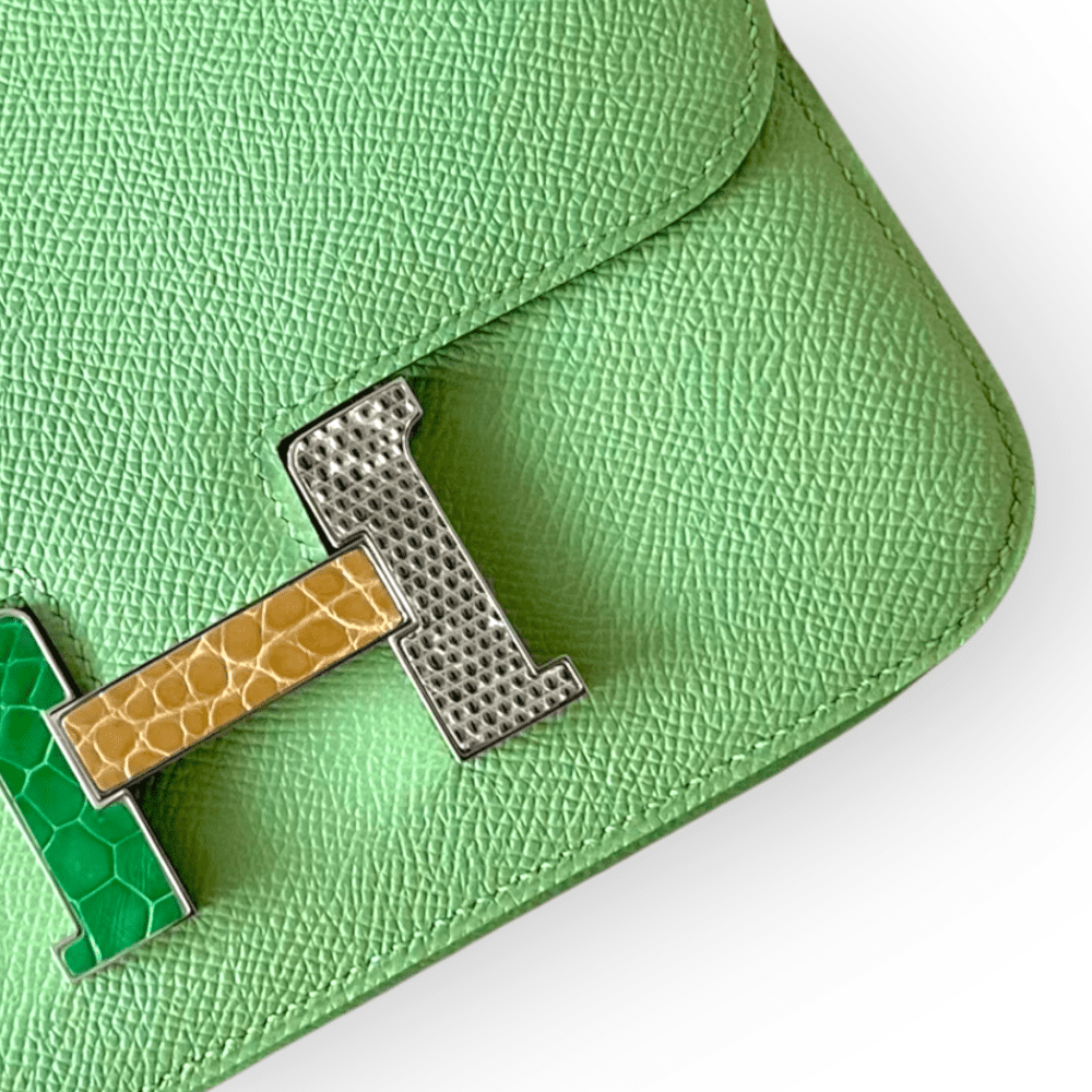 Pre-Owned Hermes Kelly Constance 18 Vert Criquet Limited Edition - Image 3