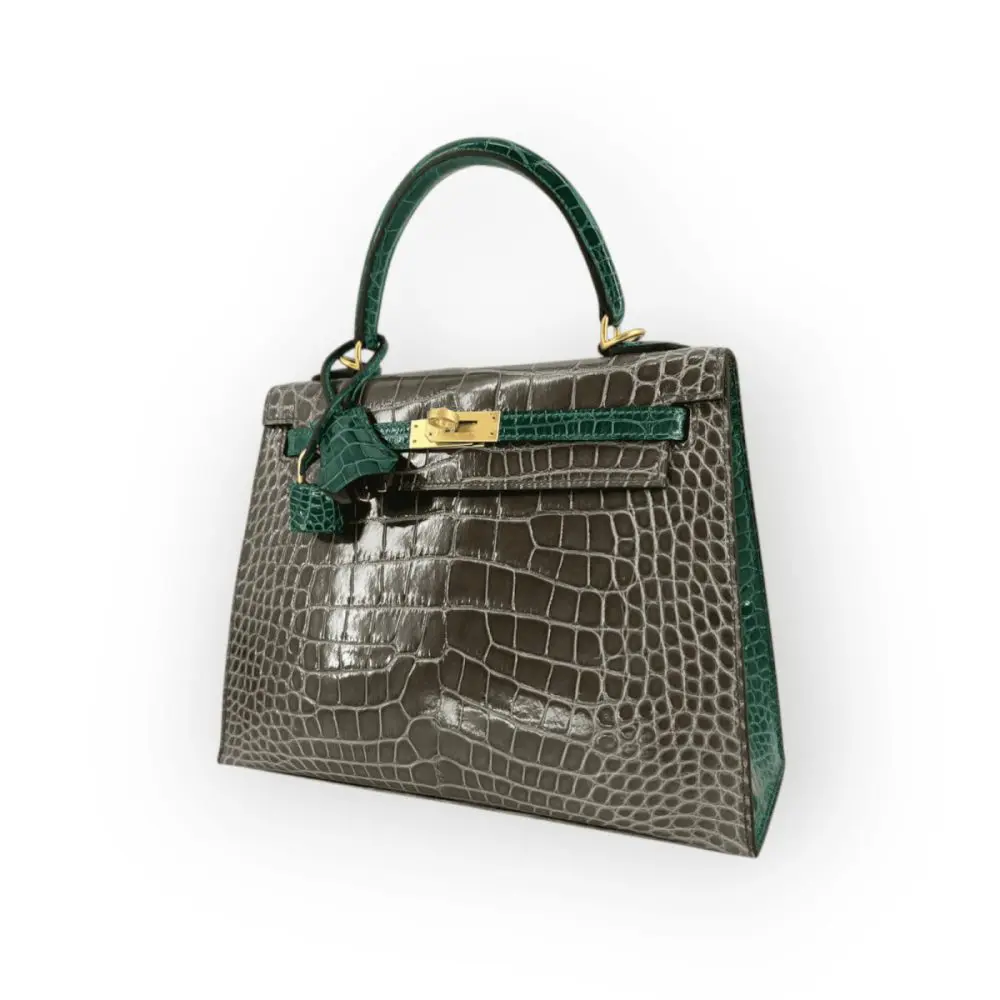 Pre-Owned Hermes Sac Kelly 28 Sellier Shiny Crocodile Gris Tourterelle / Vert Emerald With Gold Hardware - Image 2