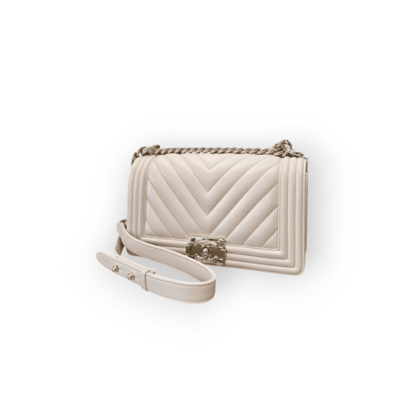Pre-Owned Chanel Boy Medium Chevron Leather Beige GHW