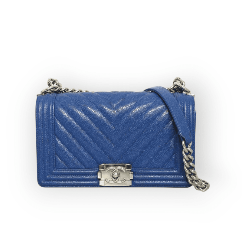 Pre-Owned Chanel Caviar Chevron Leather Quilted New Medium Size Boy Flap Navy Blue