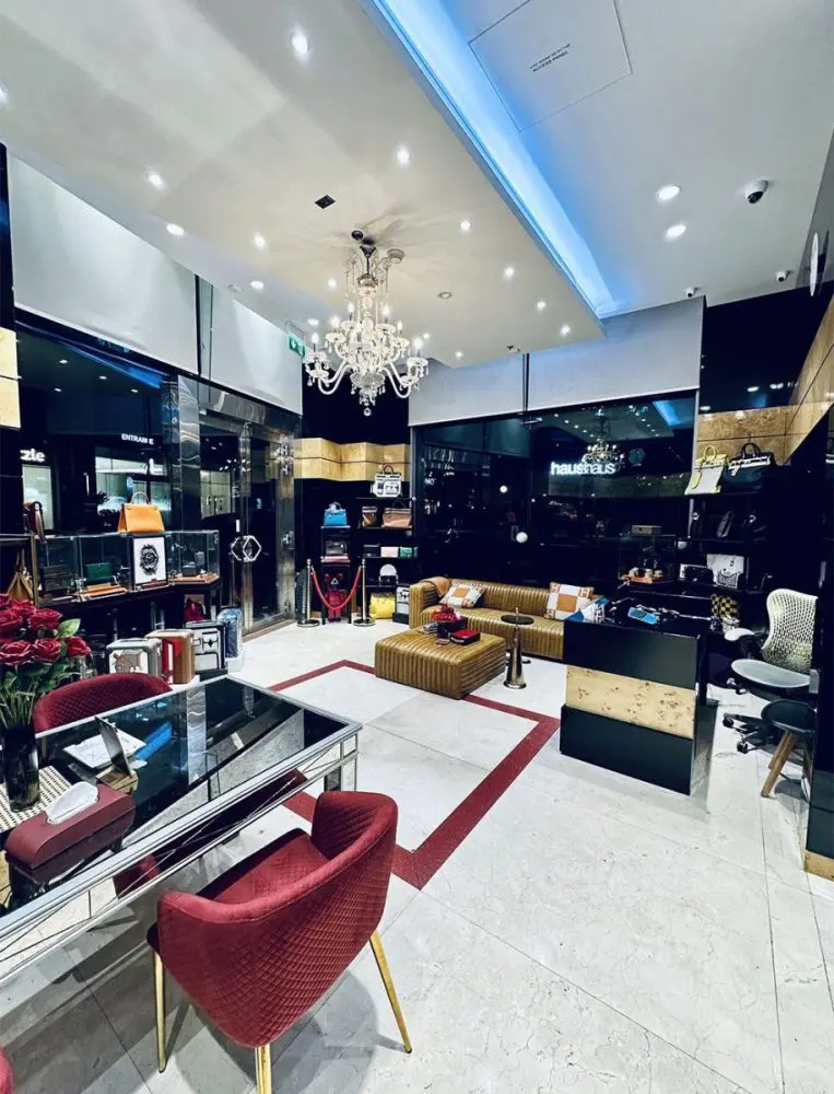 the store watches store