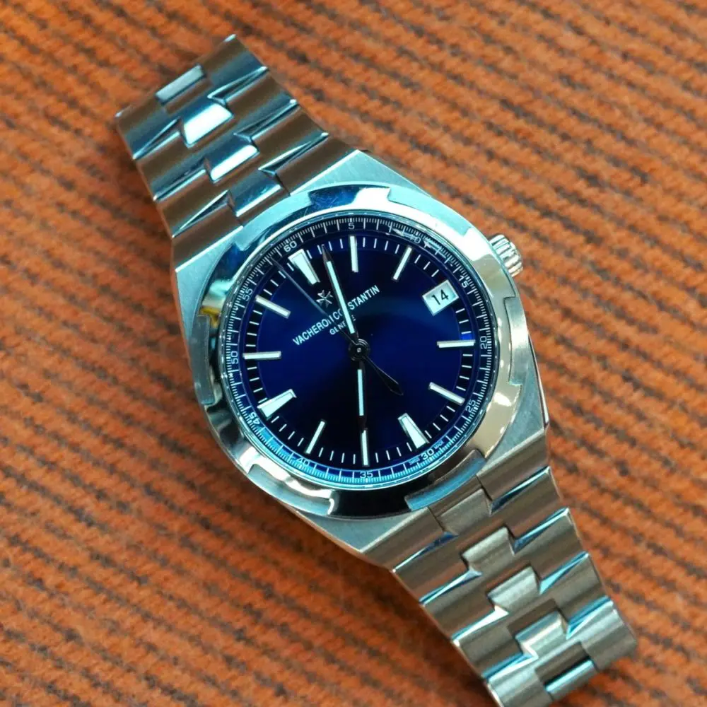 Pre-Owned Vacheron Constantin Overseas Self-Winding Blue Dial Stainless Steel Men's Watch 4520V210A-B128