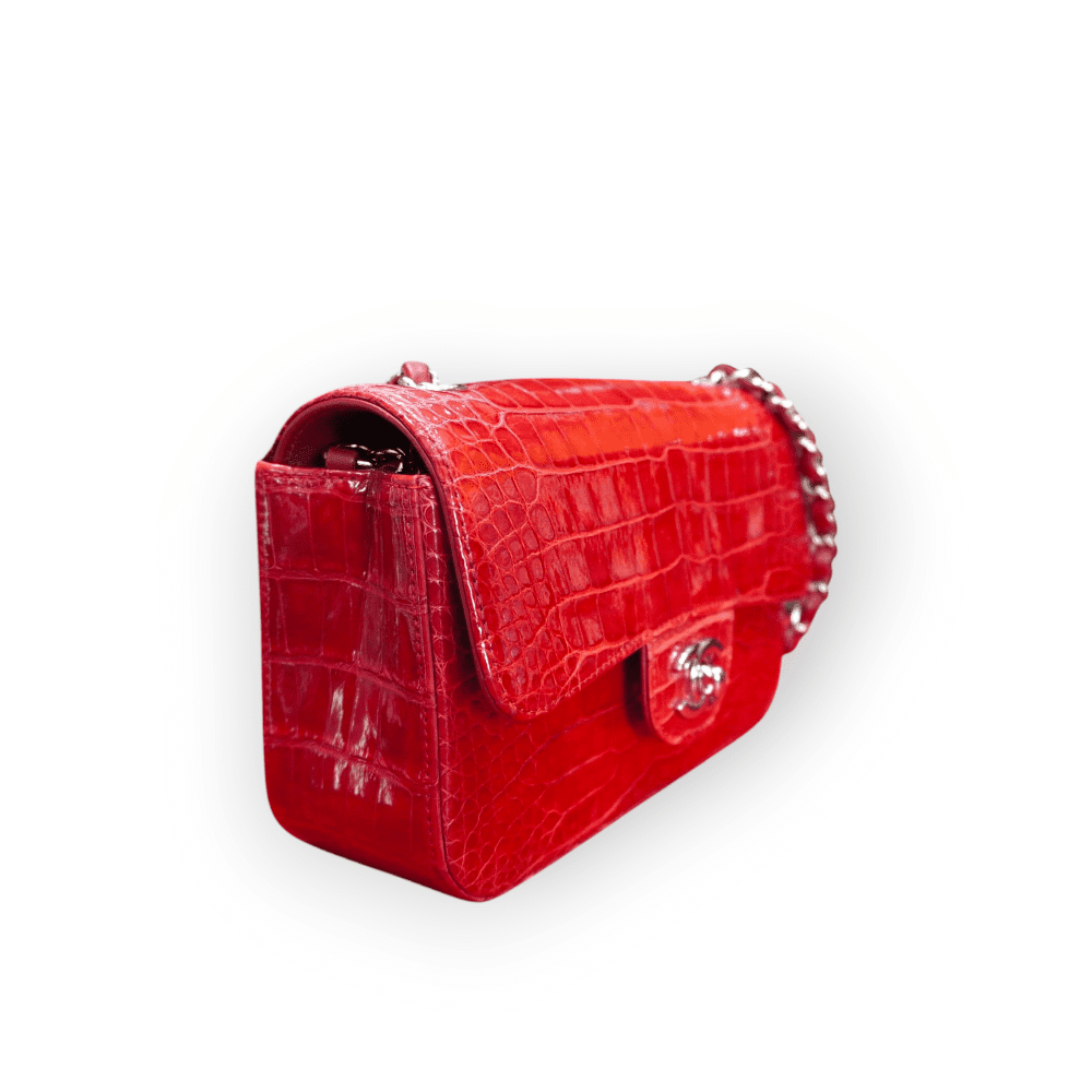 Pre- Owned Chanel Red Alligator Small Classique Double Flap Bag - Image 2