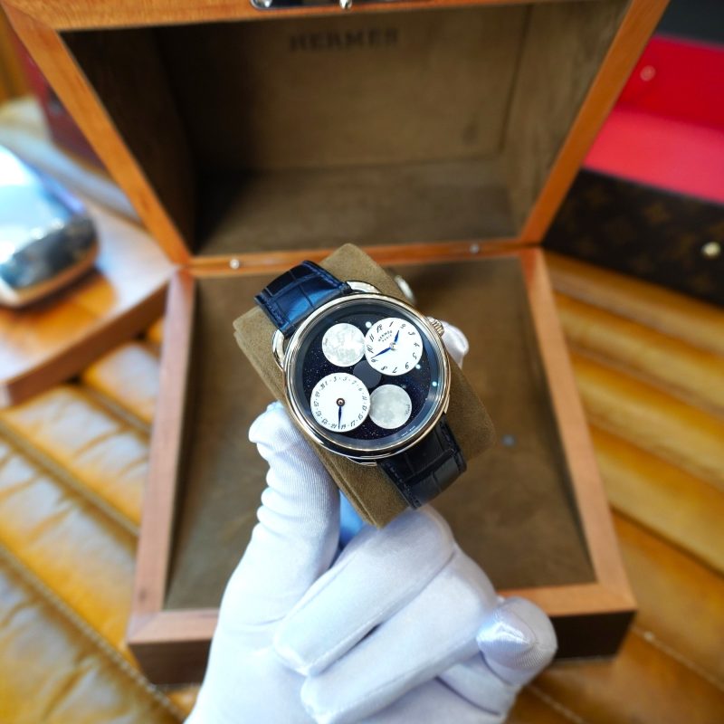 Pre-Owned Hermes Arceau L'heure de la Lune 43mm White Gold MOP Dial Double Moonphase Limited Edition AR1 (1)
